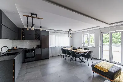 Etiler'de Ara Sokakta, Yerden Isıtmalı 4+1 Satılık Daire